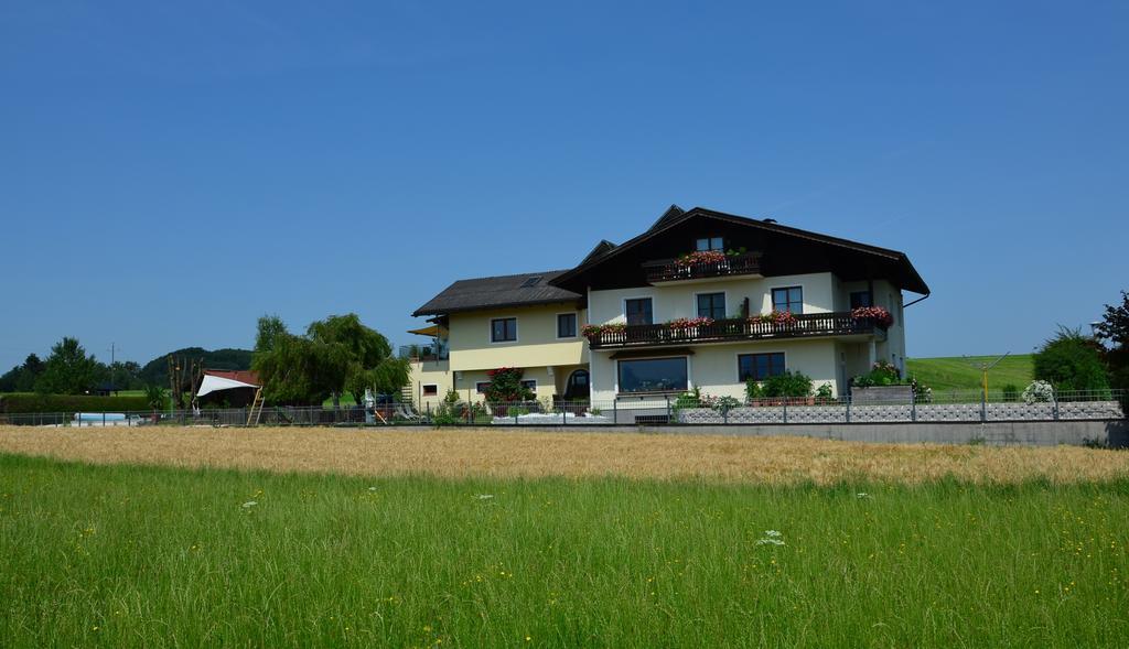 Отель Haus Gruber Attersee Экстерьер фото